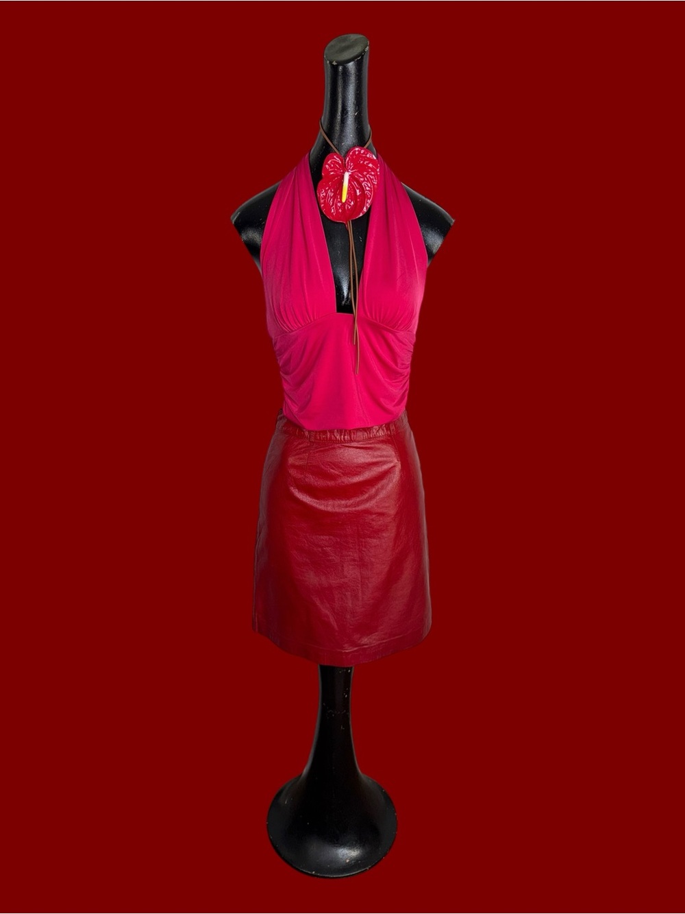 NWT Express hot pink Body Contour cropped halter top - Picture 12 of 16